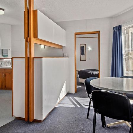 Motel Six Уангарей Екстериор снимка